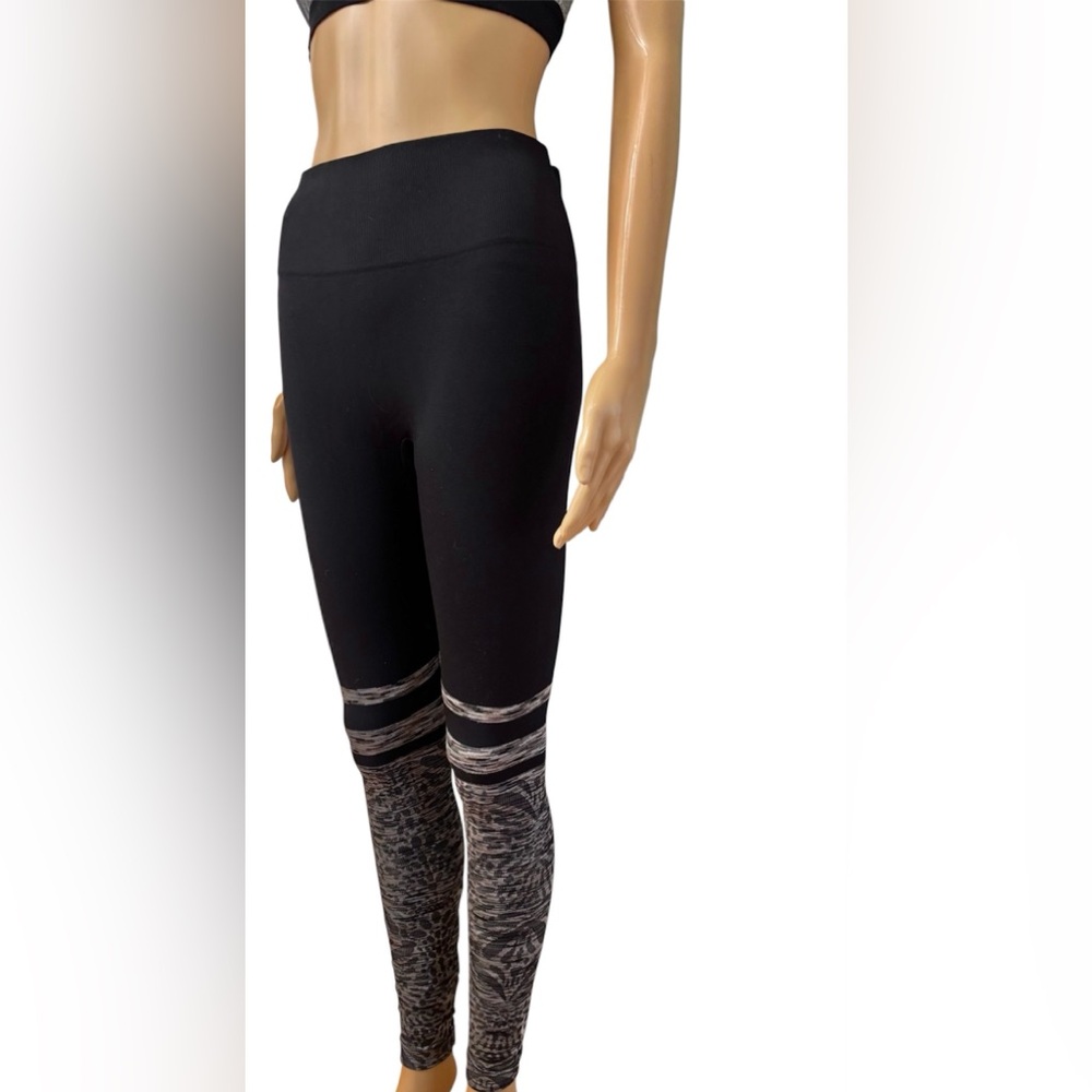 Climawear Muse Black and Gray Patterned Leggings